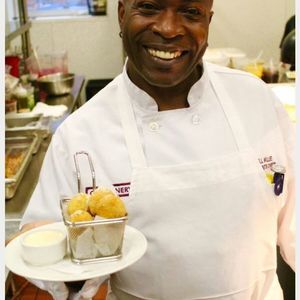 Meet your Posher, Herschell